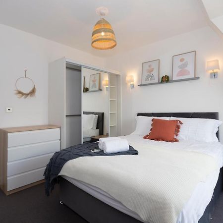 Stunning 3 Bedroom Penthouse With Terrace And Lift 런던 외부 사진
