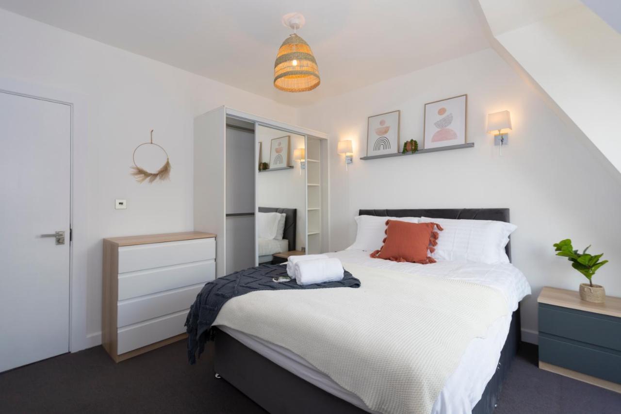 Stunning 3 Bedroom Penthouse With Terrace And Lift 런던 외부 사진