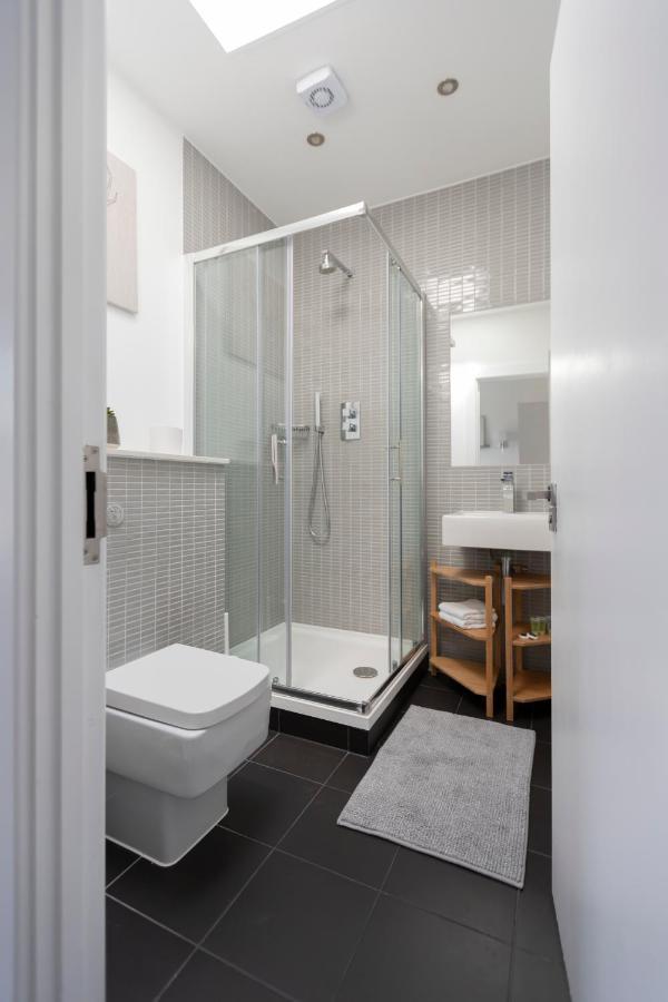 Stunning 3 Bedroom Penthouse With Terrace And Lift 런던 외부 사진